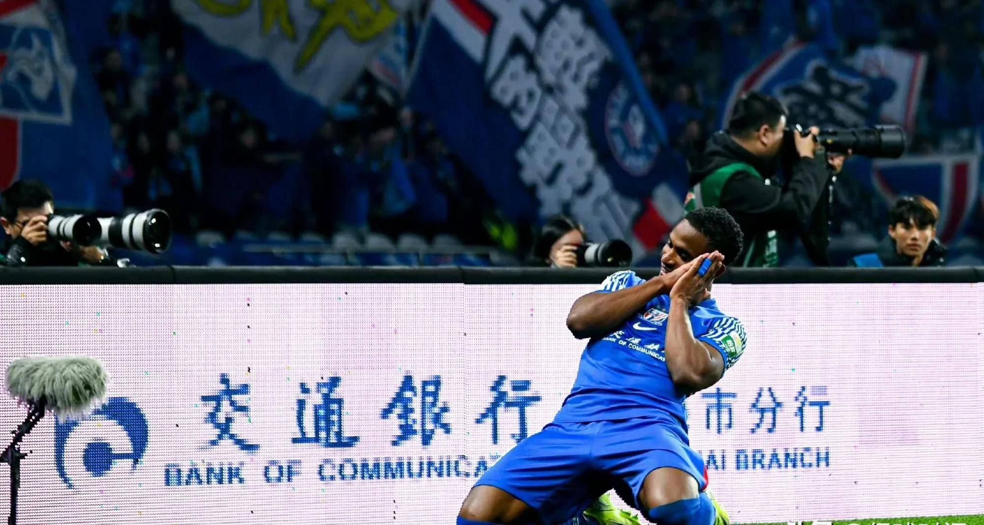 申花客战恒大,双方势均力敌的简单介绍 申花客战恒大,双方势均力敌的简单介绍