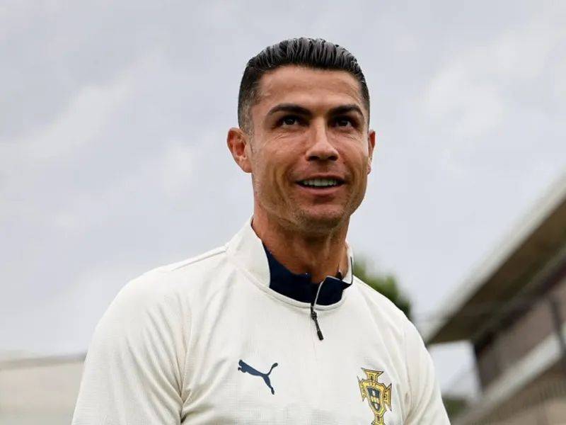 爱游戏官方登录入口-包含莱斯特城奋力拼搏，欧国联杯决赛前景看好的词条