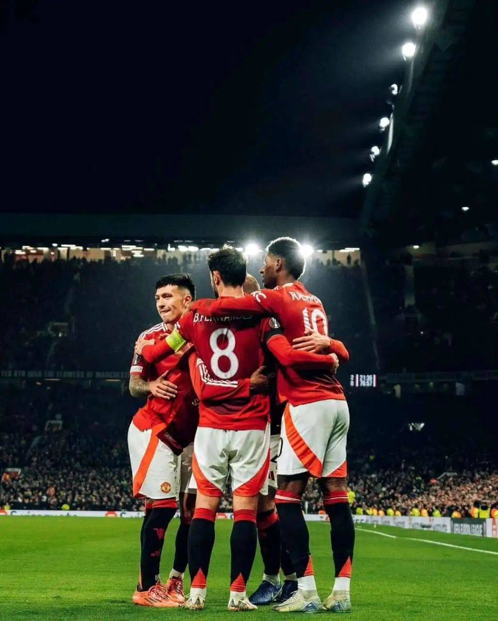 荷甲热门球队大获胜利,喜迎胜利 荷甲热门球队大获胜利,喜迎胜利