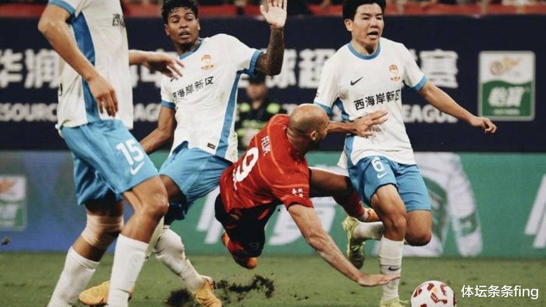 爱游戏入口-球迷哀叹球队状态不佳，盼望早日回暖