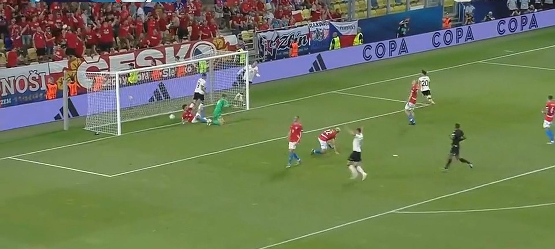 爱游戏体育网站-捷克队实现逆袭，出线希望大增的简单介绍