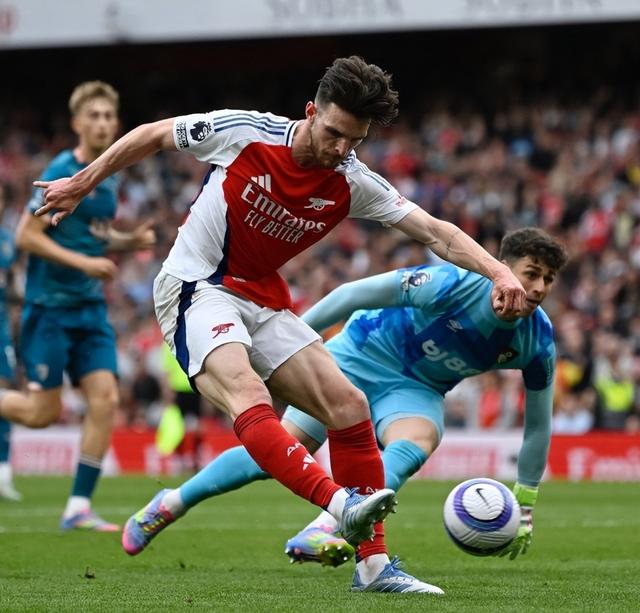 爱游戏登录入口-包含伯恩茅斯客场不敌狼队，遭遇两连败的词条