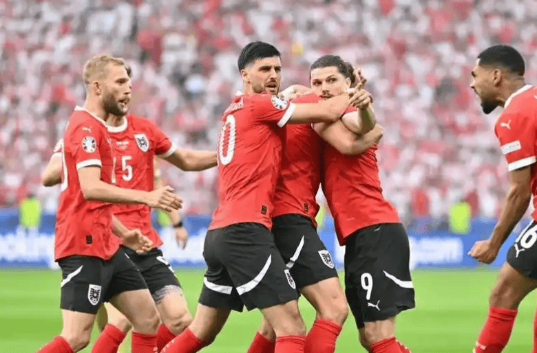 爱游戏官方登录入口-奥地利队在欧国联比赛中晋级