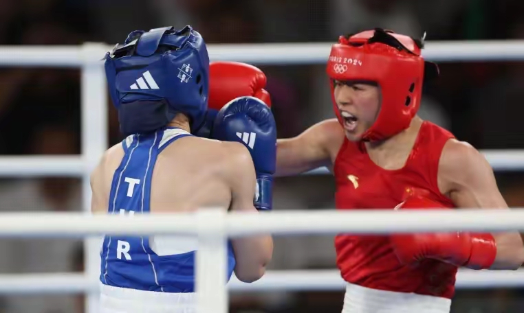 女子拳击比赛:中国选手力挫对手,晋级 女子拳击比赛:中国选手力挫对手,晋级