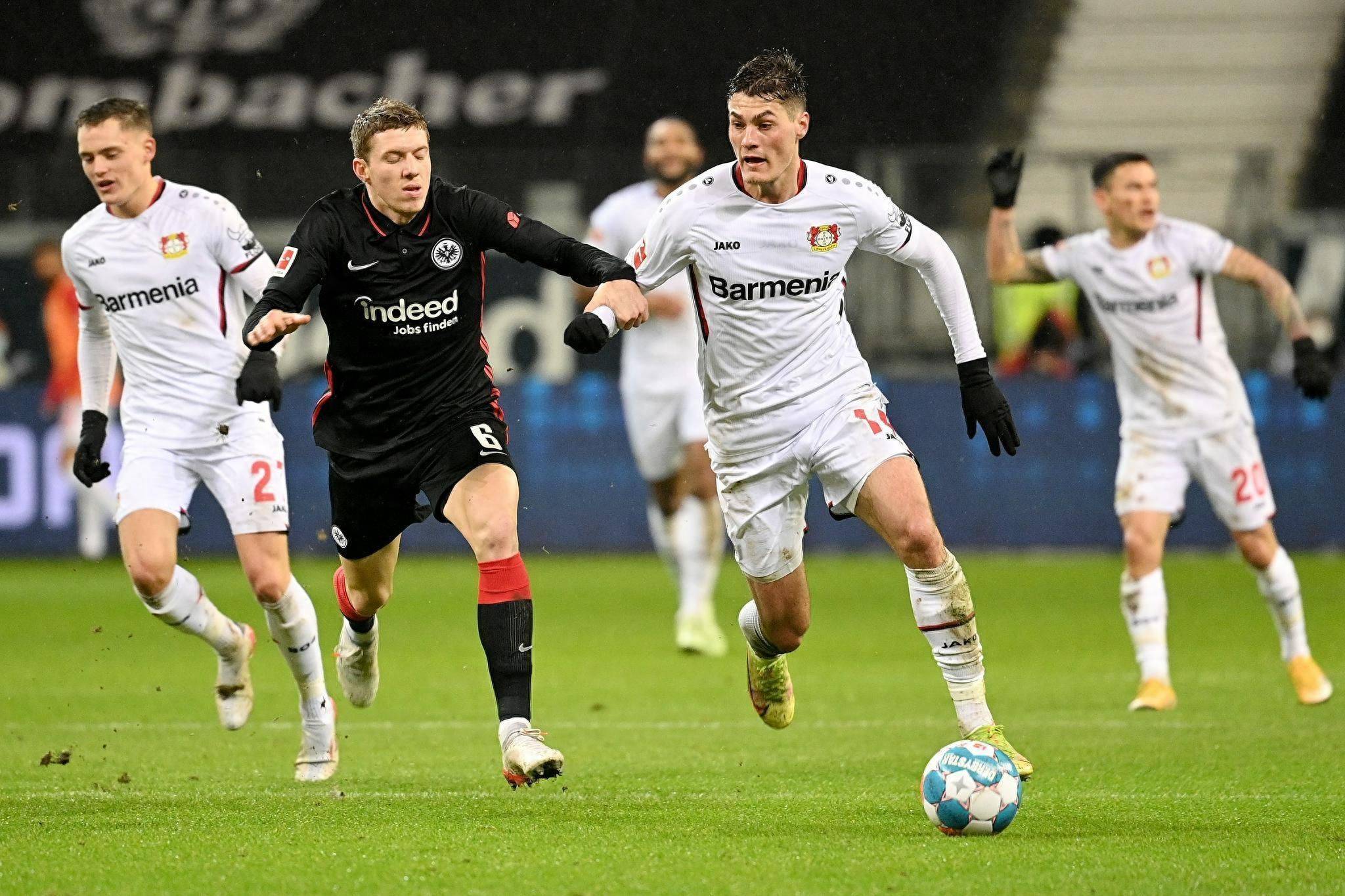 法兰克福接连遭遇失利,德甲困境愈发严峻的简单介绍 法兰克福接连遭遇失利,德甲困境愈发严峻的简单介绍