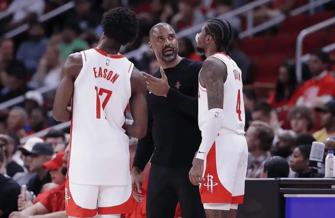 开拓者客场大胜灰熊,赢得两连胜 开拓者客场大胜灰熊,赢得两连胜