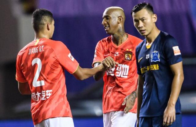 富力客场1-2负于重庆,遭遇五连败的简单介绍 富力客场1-2负于重庆,遭遇五连败的简单介绍