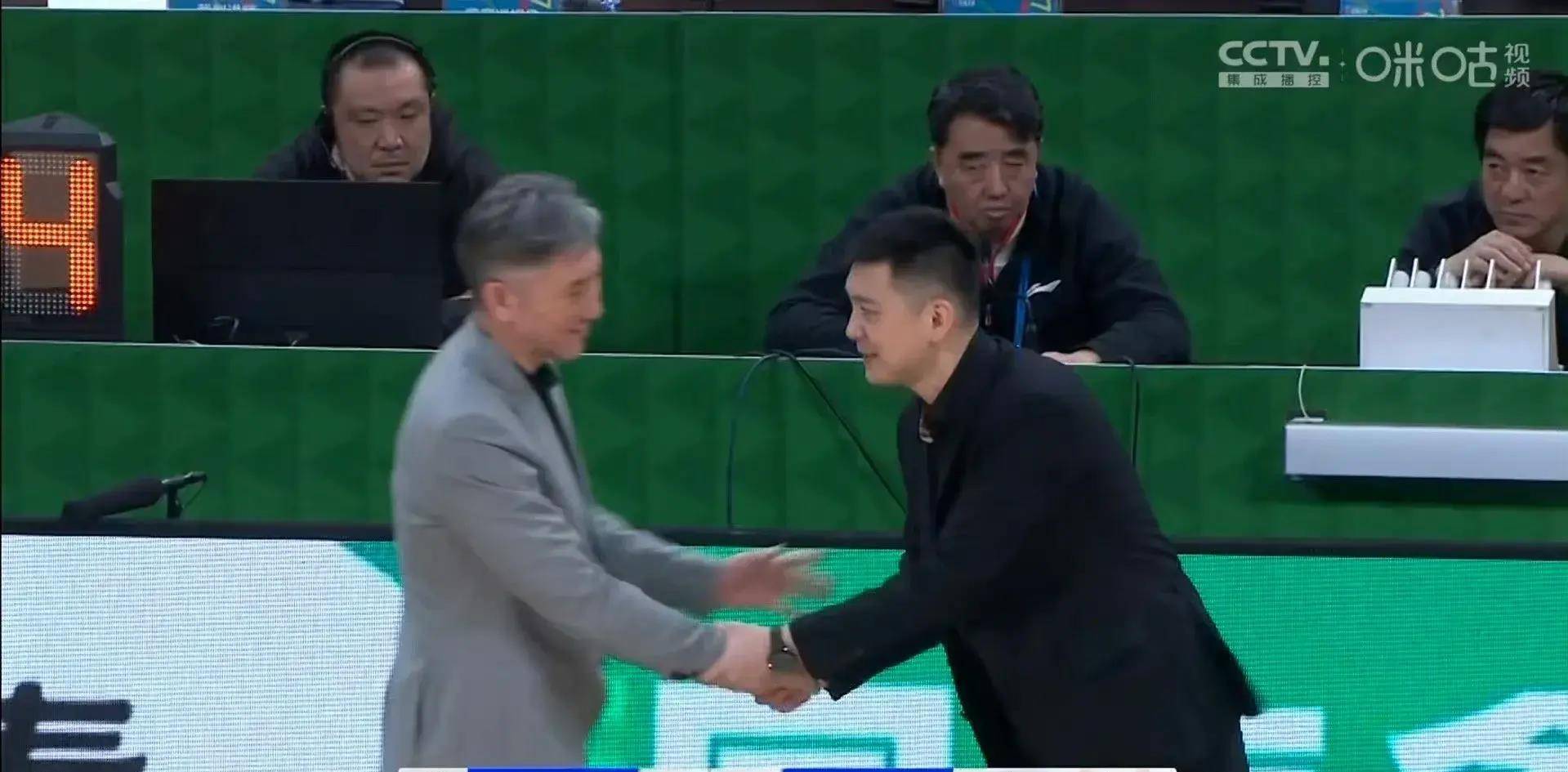 爱游戏官网网页版入口-包含对手险些翻盘，球队险胜守住胜利的词条