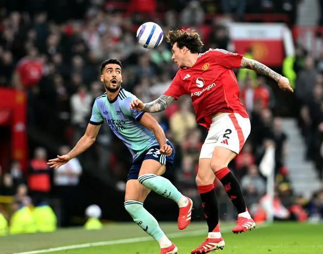 阿森纳惨败,无缘争取英超联赛前四名 阿森纳惨败,无缘争取英超联赛前四名