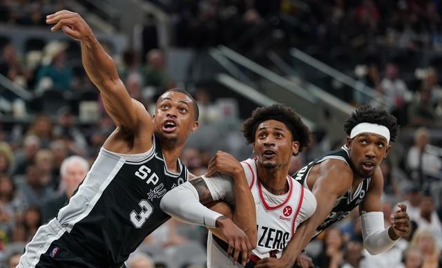 雄鹿逆转国王,字母哥砍下30+带领球队胜利的简单介绍 雄鹿逆转国王,字母哥砍下30+带领球队胜利的简单介绍