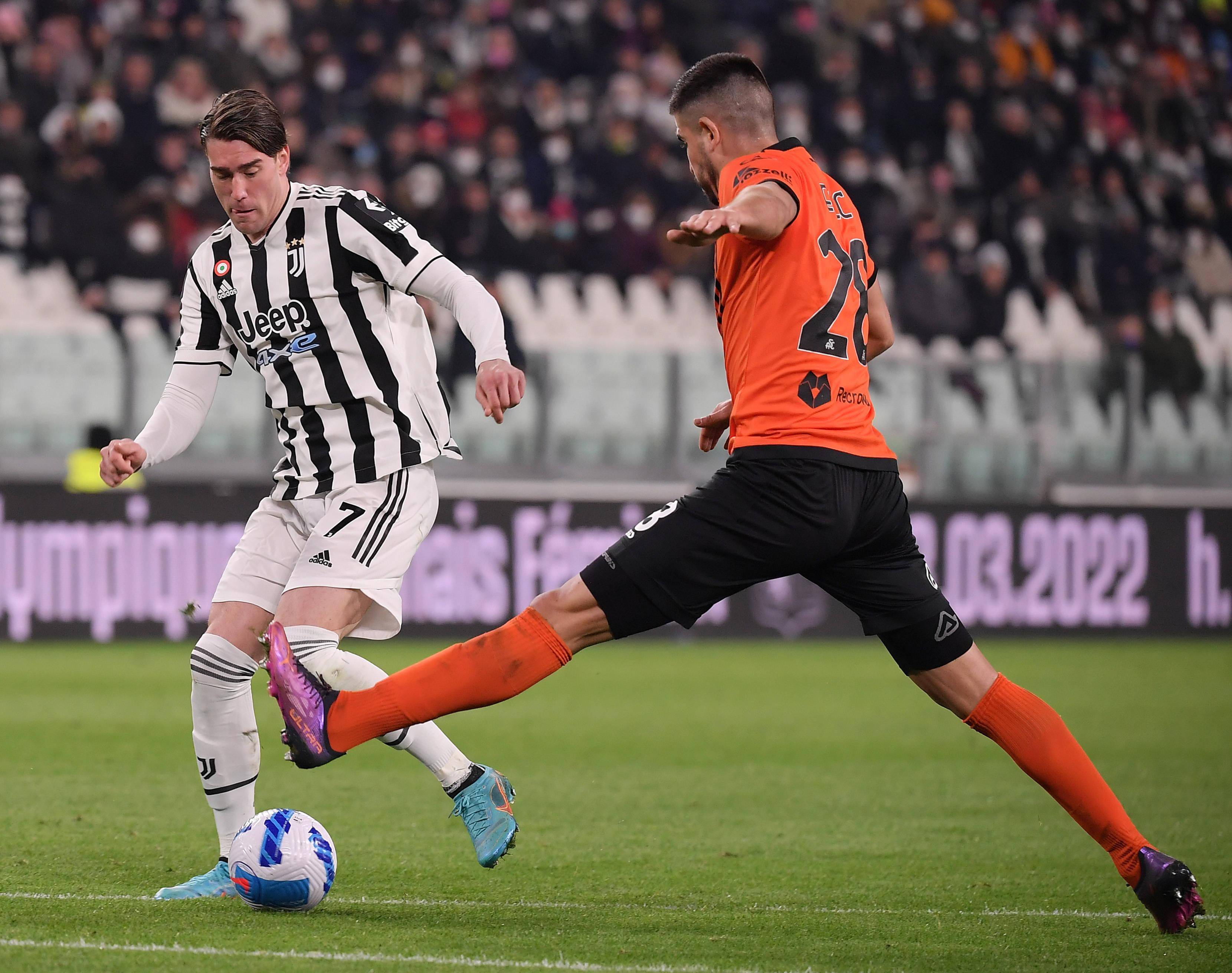 爱游戏体育网站-包含斯佩齐亚遭遇主场惨败，实力有待提升的词条