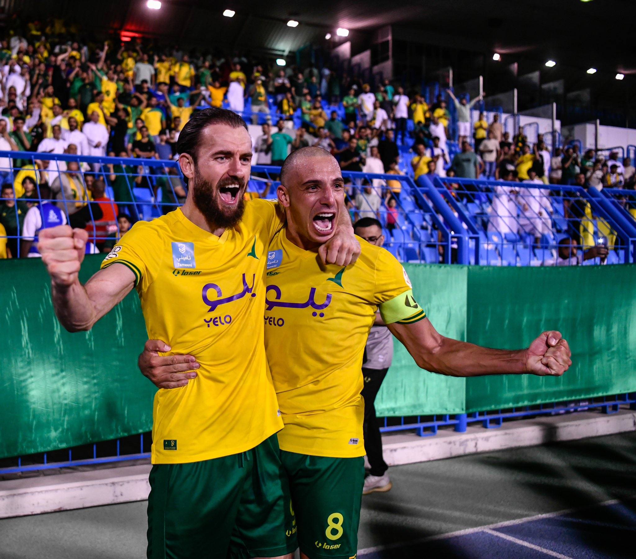 爱游戏官网网页版入口-佛罗伦萨前锋捧得金靴奖，成为赛季目标