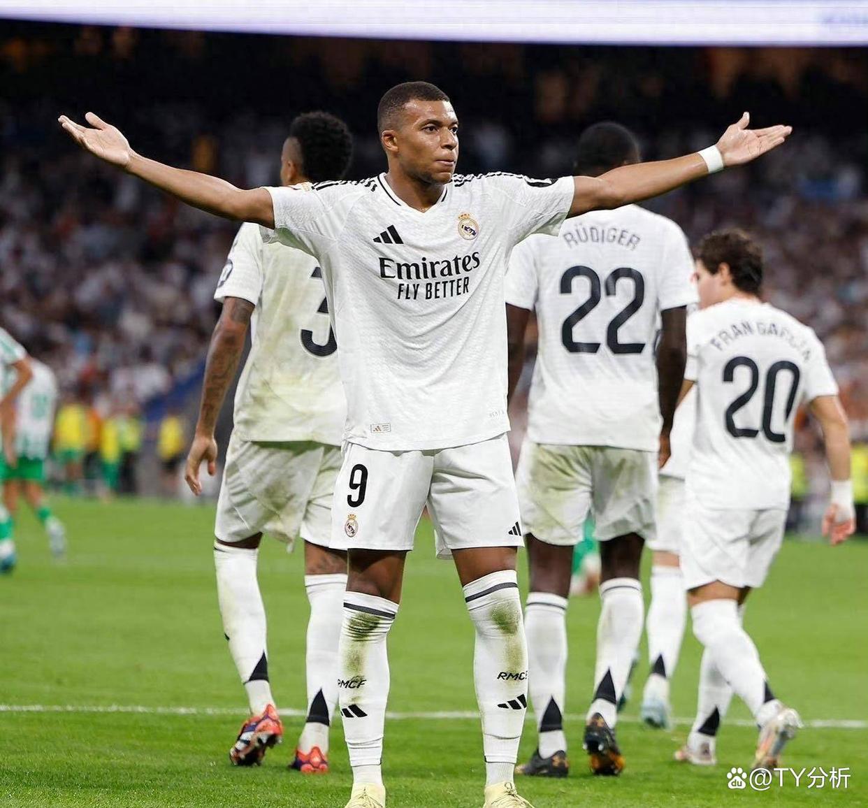 皇家马德里客场战胜瓦伦西亚,实力强劲的简单介绍 皇家马德里客场战胜瓦伦西亚,实力强劲的简单介绍