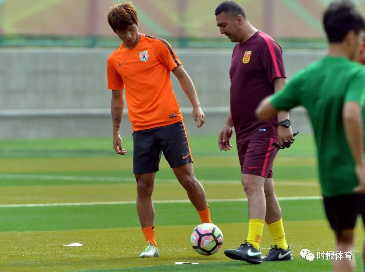 爱游戏app下载-斯旺西在间歇期经过充分训练，备战下场比赛的简单介绍
