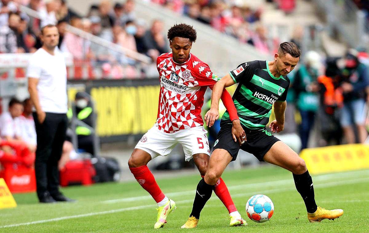 包含弗莱堡主场不敌下游球队,战术漏洞引人深思的词条 包含弗莱堡主场不敌下游球队,战术漏洞引人深思的词条