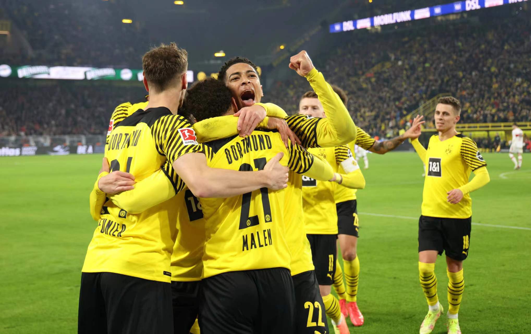 多特蒙德队胜出比赛领跑积分榜 多特蒙德队胜出比赛领跑积分榜