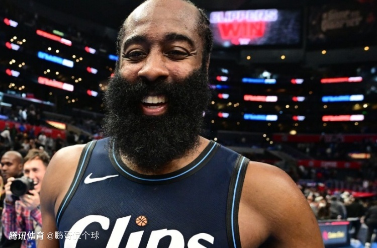 爱游戏官网-快船客场大胜老鹰，取得三连胜！