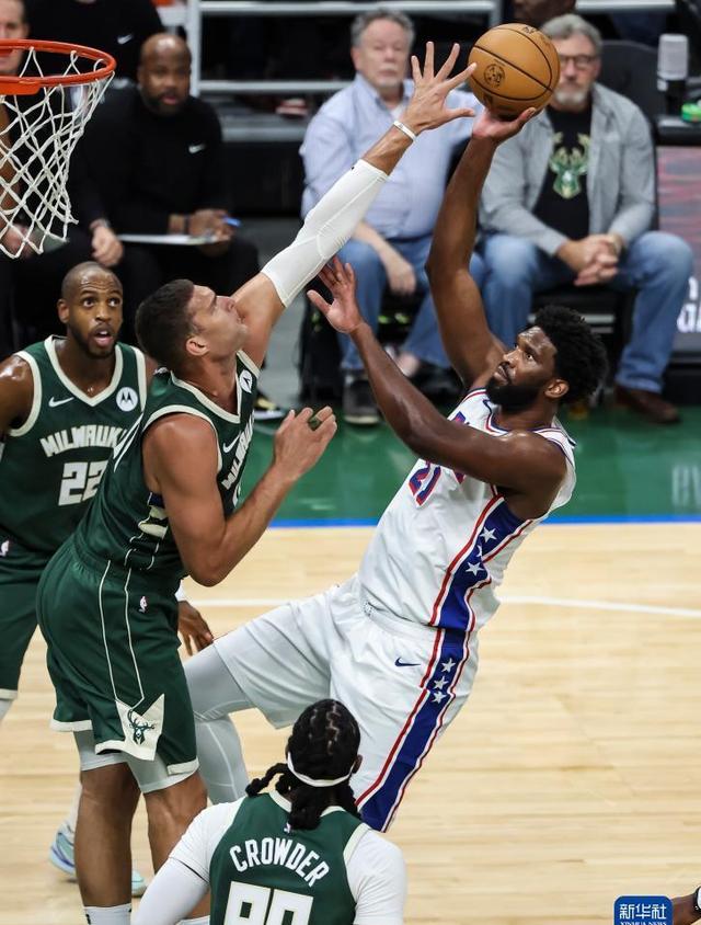 爱游戏体育官网-雄鹿胜76人继续保持不败